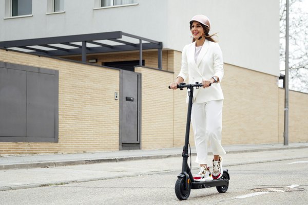Casque trottinette electrique : sécurité et choix essentiels
